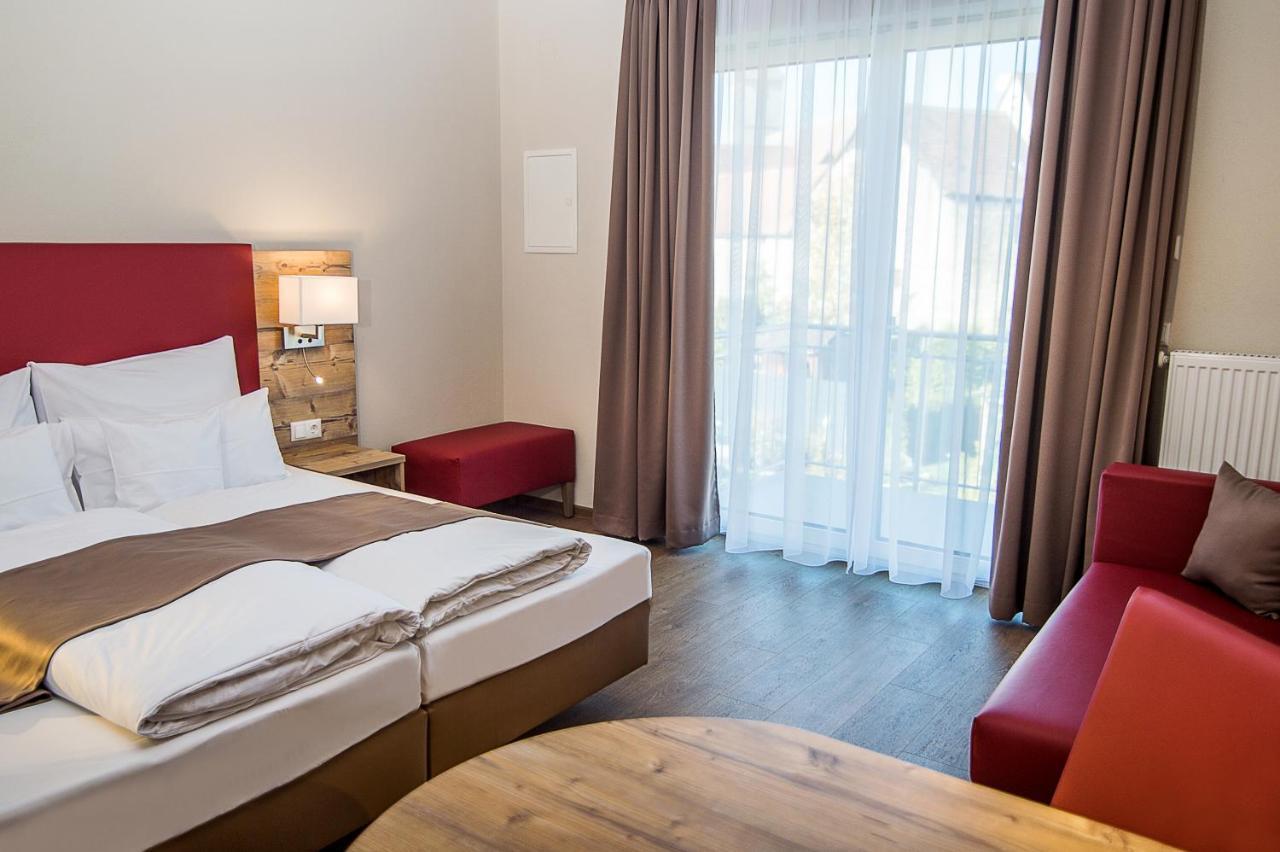 Hotel-Gasthof Neue Post Leutershausen  المظهر الخارجي الصورة
