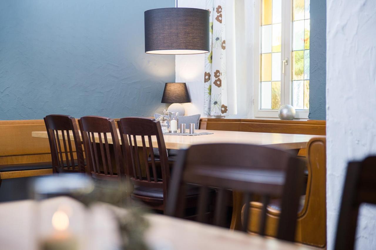 Hotel-Gasthof Neue Post Leutershausen  المظهر الخارجي الصورة